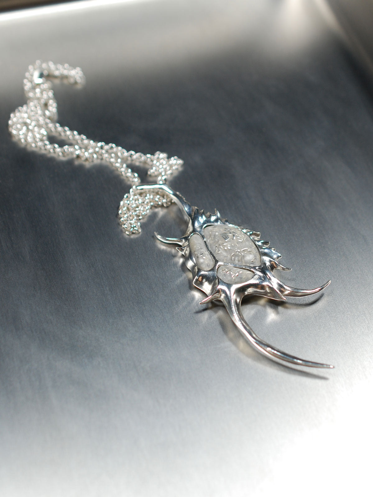FORGOTTEN TIDE NECKLACE