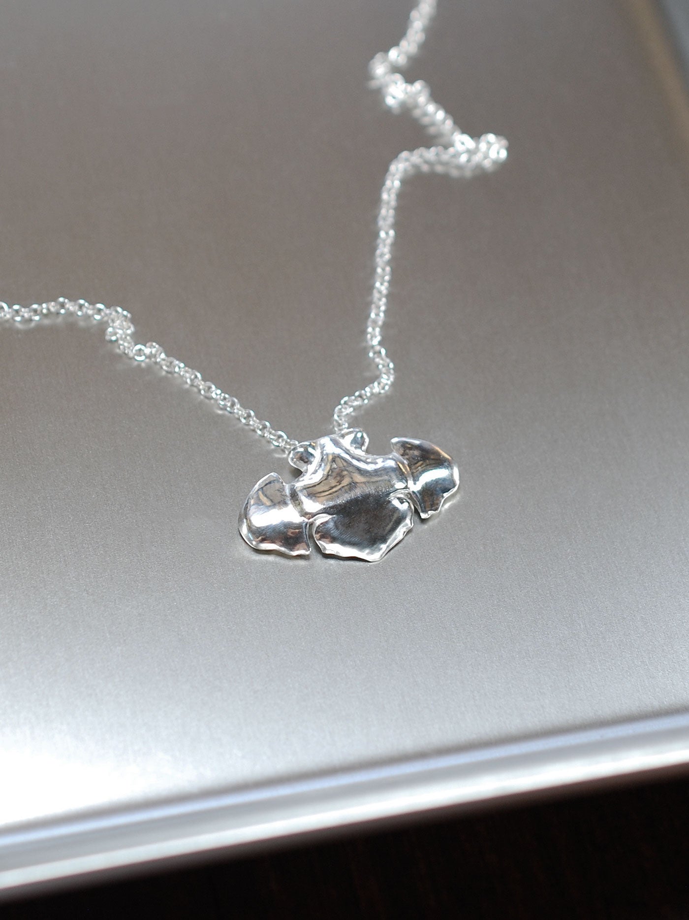 マントルネックレス